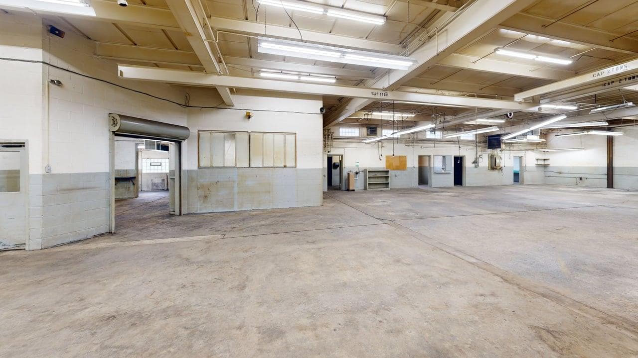 Prime Warehouse and Office space on Main St North Tonawanda - Image 6
