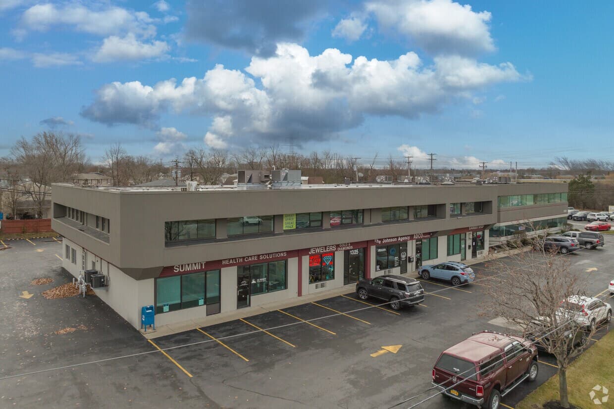 Prime Small office Space at The Brassel Building - Image 1